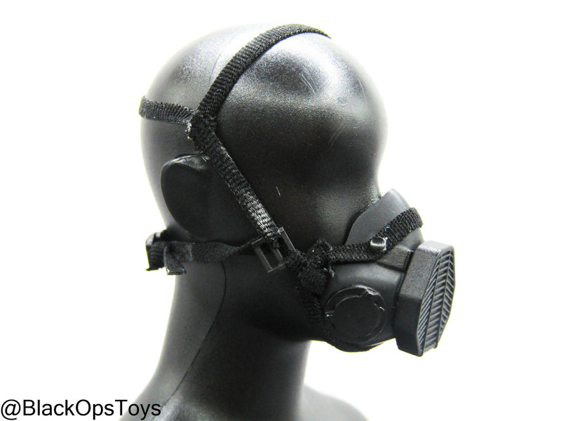 Load image into Gallery viewer, Black Respirator Mask
