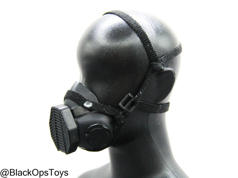 Load image into Gallery viewer, Black Respirator Mask
