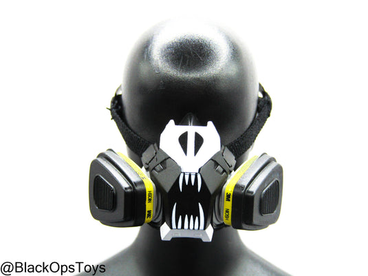Fang Detailed Respirator Mask