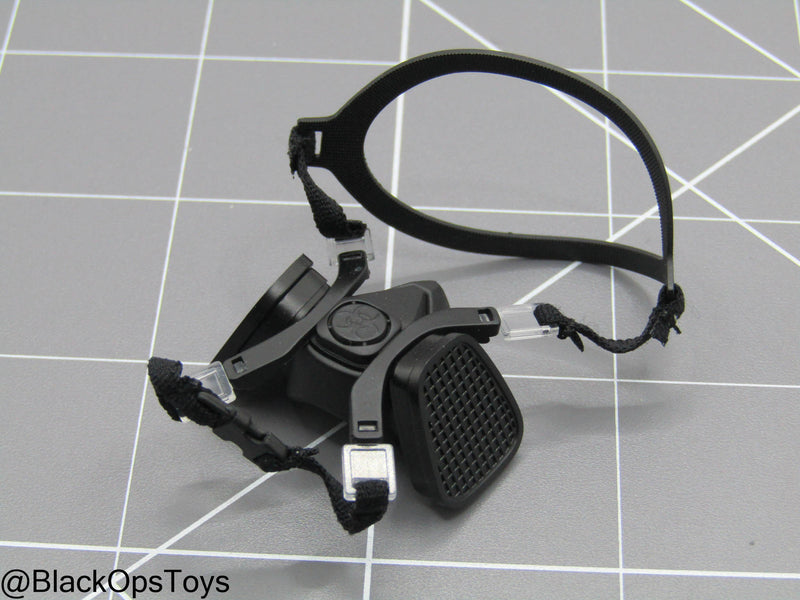 Load image into Gallery viewer, Black Respirator Mask
