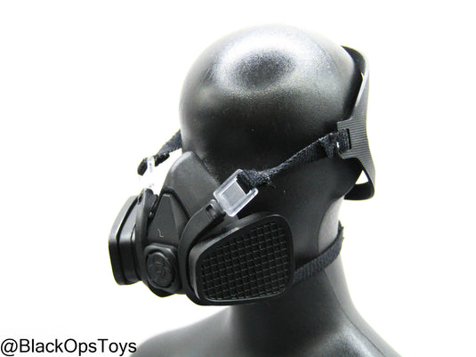 Black Respirator Mask