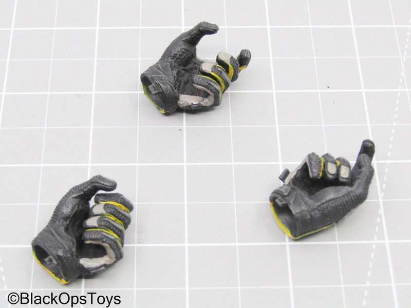 Load image into Gallery viewer, Black &amp; Grey Gloved Hands (x3) (DAM Toys)
