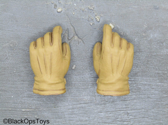 Fury - Sherman Tank Loader - Brown Gloved Hand Set