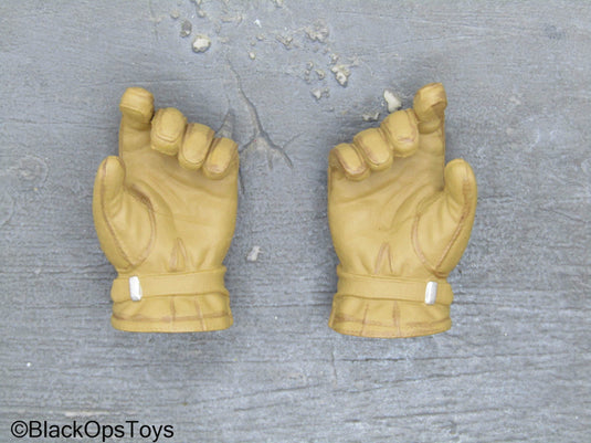Fury - Sherman Tank Loader - Brown Gloved Hand Set