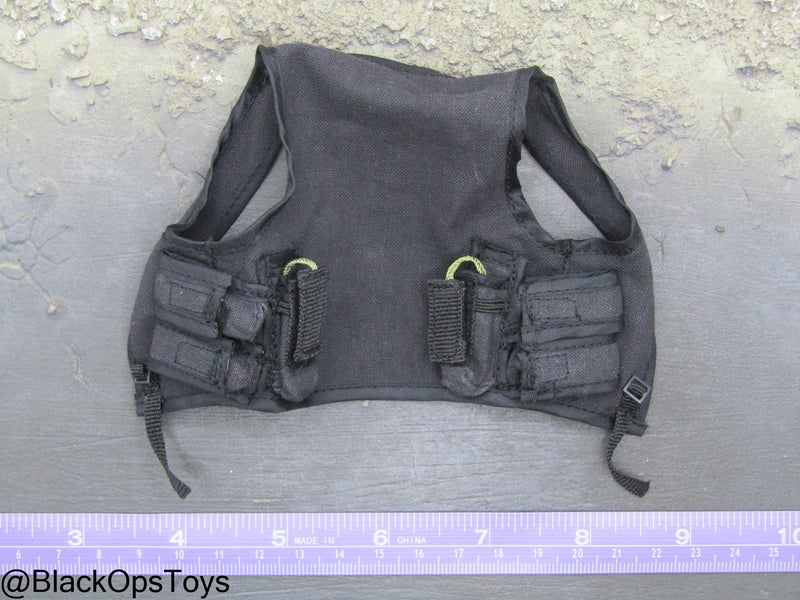 Load image into Gallery viewer, US Army Joe Brennan - Black Concealment Vest
