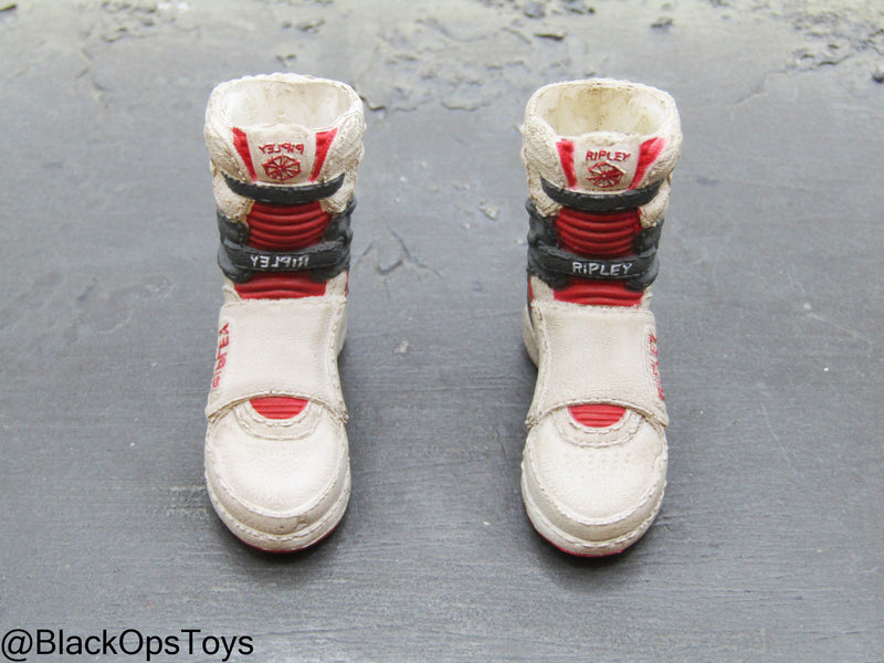 Load image into Gallery viewer, Female Flight Officer - White &amp; Grey Boots (Peg Type)
