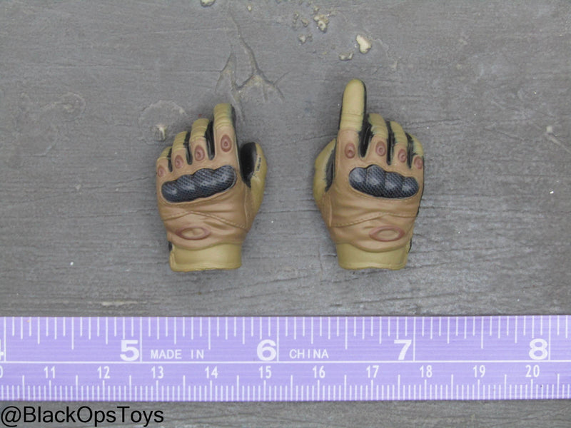 Load image into Gallery viewer, Bravo 7-1 Kill or Capture - Brown Gloved Hand Set
