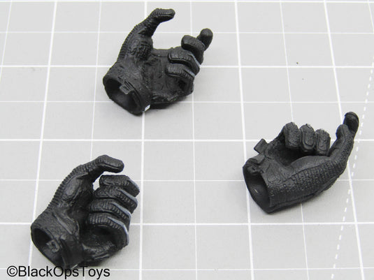 Grey Gloved Hands (x3) (DAM Toys)