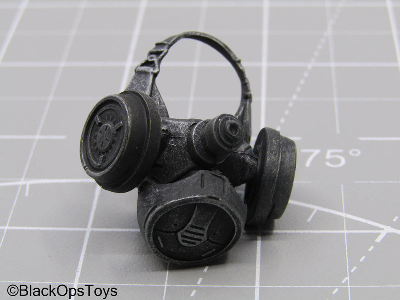 Load image into Gallery viewer, Half Face Gas Mask Respirator (VS Toys)
