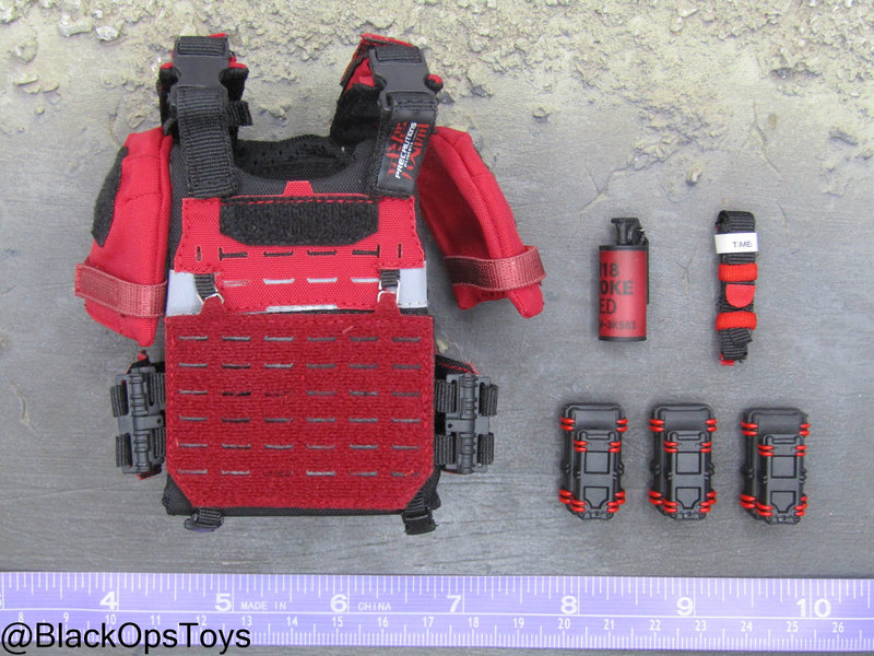 Load image into Gallery viewer, Zombie Hunter - Red MOLLE Plate Carrier w/Light Up Feature
