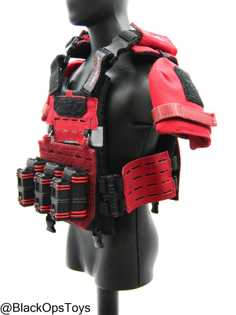 Load image into Gallery viewer, Zombie Hunter - Red MOLLE Plate Carrier w/Light Up Feature
