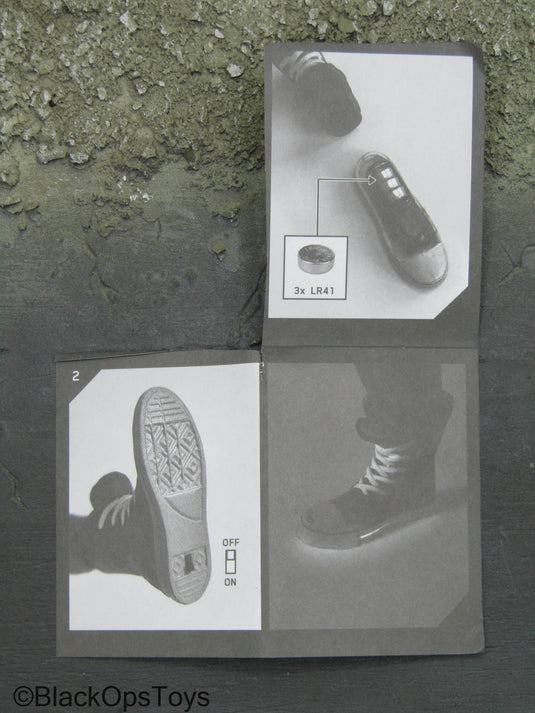 Cyberpunk 2077 V Male - Light Up Shoes (Peg Type)
