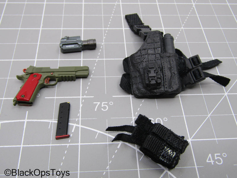 Load image into Gallery viewer, 1911 Pistol w/Holster &amp; Accessories
