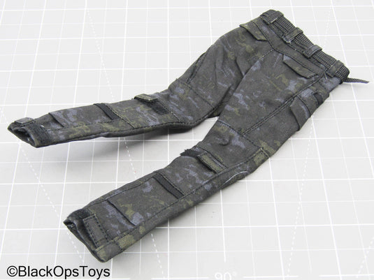 Female Multicam Black Pants w/Belt