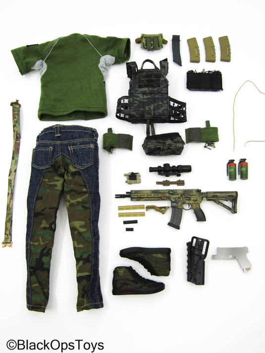 Sully's Custom Combat Uniform Starter Kit