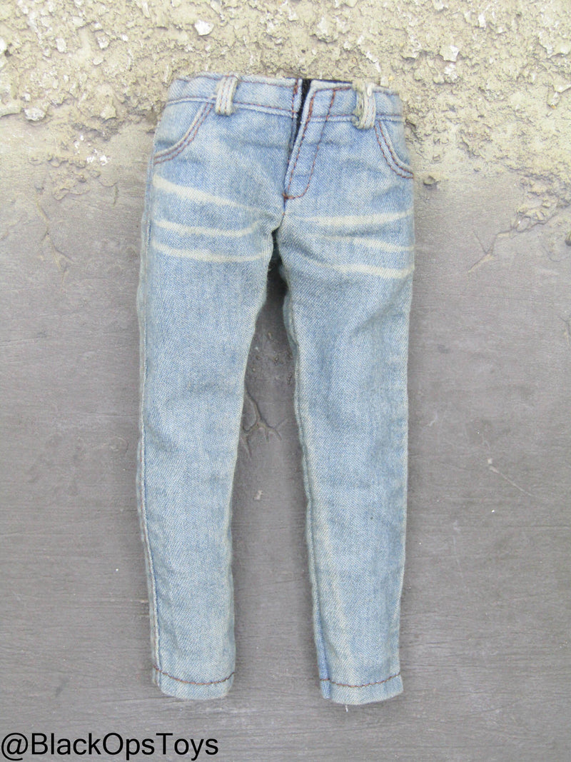 Load image into Gallery viewer, The Division 2 - Heather Ward - Female Weathered Jeans
