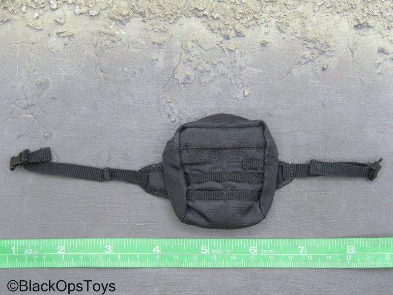 Load image into Gallery viewer, Black Waist Pack
