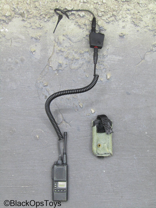 Radio w/Earphone & Pouch