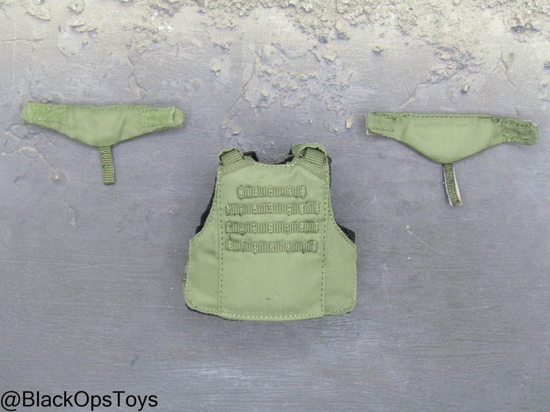 Load image into Gallery viewer, The Division 2 - Heather Ward - Green MOLLE Body Armor

