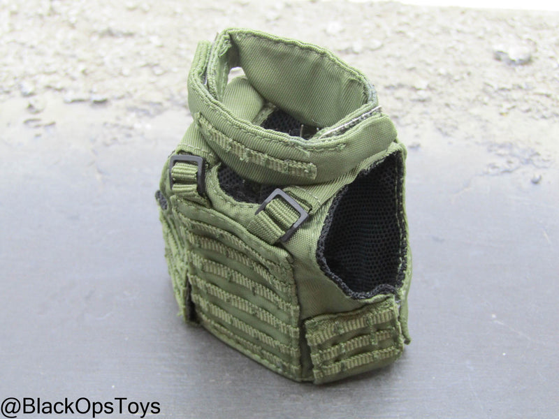 Load image into Gallery viewer, The Division 2 - Heather Ward - Green MOLLE Body Armor

