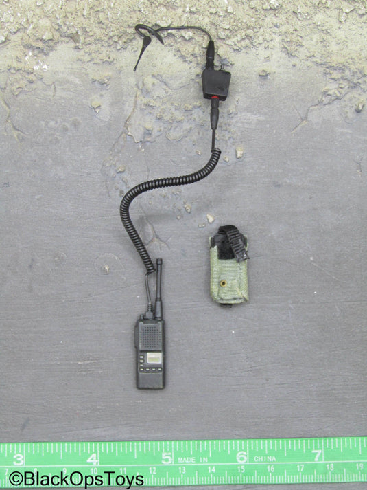 Radio w/Earphone & Pouch