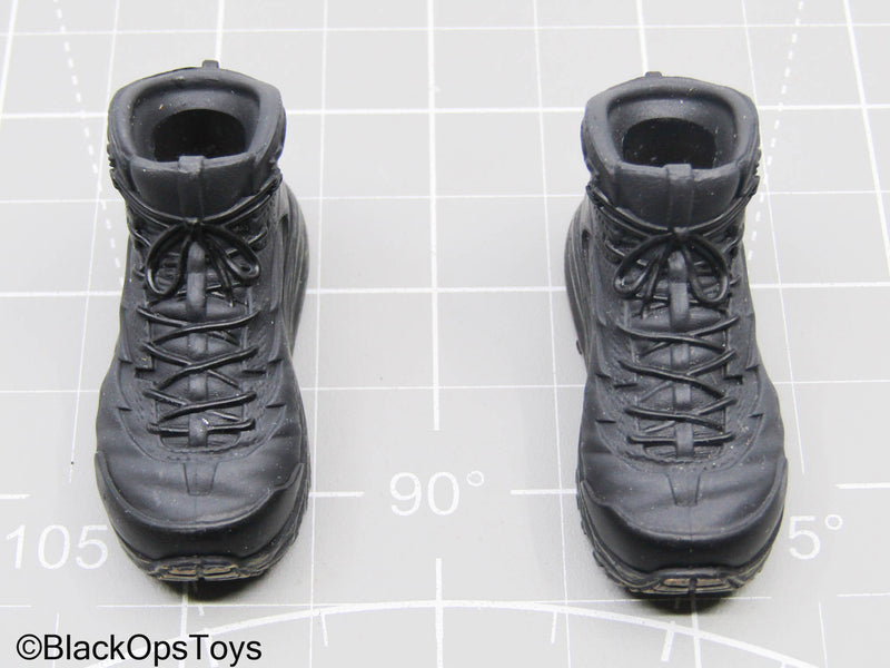 Load image into Gallery viewer, Black Combat Boots (Peg Type) (DAM Toys)
