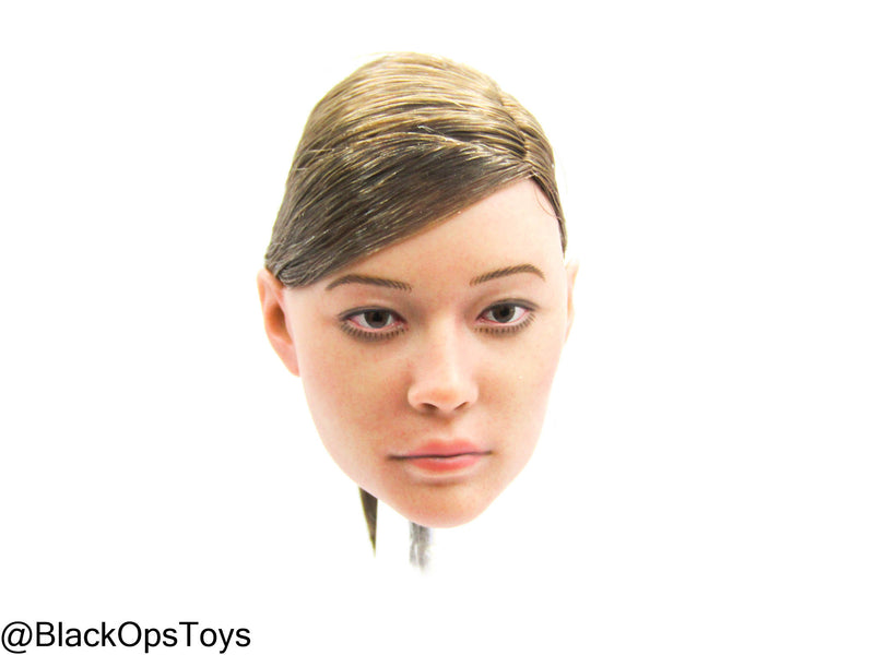 Load image into Gallery viewer, The Division 2 - Heather Ward - Female Body w/Headsculpt &amp; Stand
