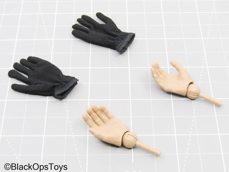Load image into Gallery viewer, Hand Set w/Pegs &amp; Black Gloves (Soldier Story)
