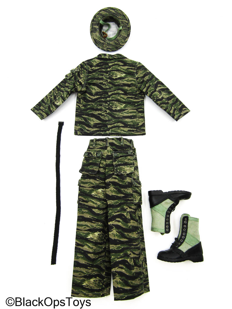 Load image into Gallery viewer, Vietnam Set - Tiger Stripe Combat Uniform Set w/Boots, Belt &amp; Boonie Hat
