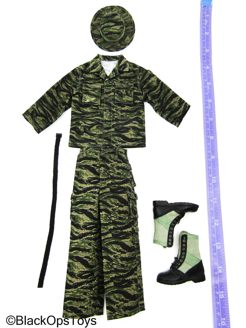 Load image into Gallery viewer, Vietnam Set - Tiger Stripe Combat Uniform Set w/Boots, Belt &amp; Boonie Hat
