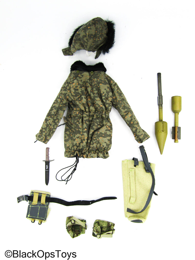 Load image into Gallery viewer, WWII Flektarn Camo Winter Coat &amp; Gear Set
