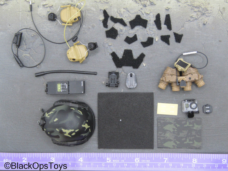 Load image into Gallery viewer, Veteran Tactical Instructor Z - Black Multicam Helmet w/NVG &amp; Radio Set
