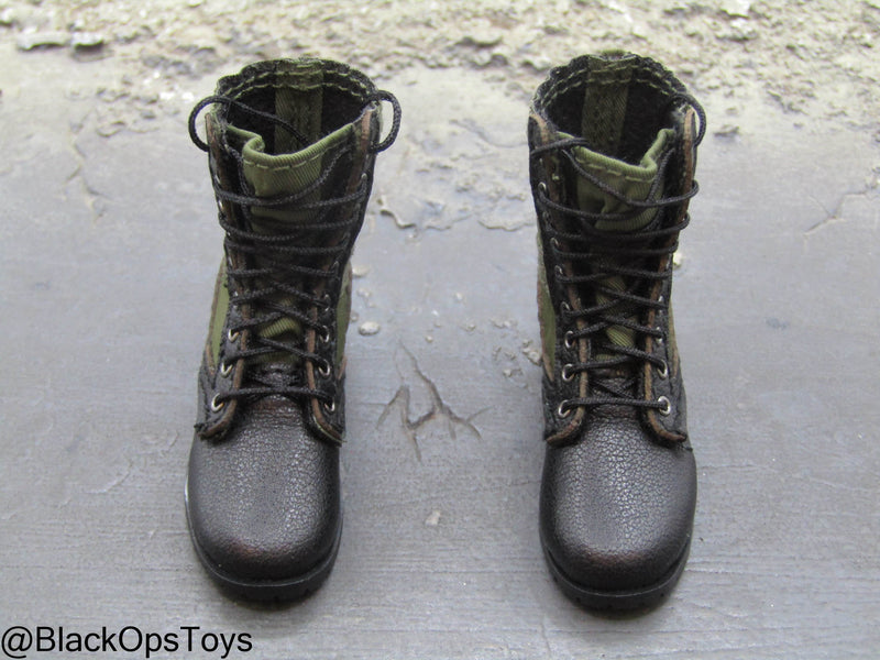 Load image into Gallery viewer, Missing In Action - Male Dressed Body w/Headsculpt
