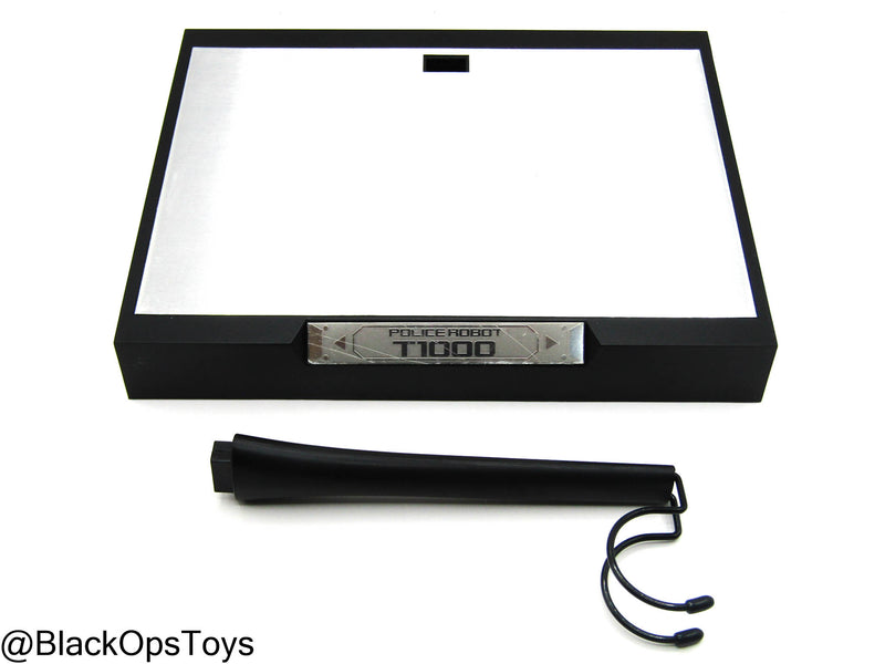 Load image into Gallery viewer, T2 Judgment Day T-1000 - Base Figure Stand
