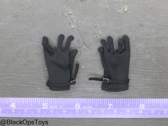 Missing In Action - Male Dressed Body w/Headsculpt