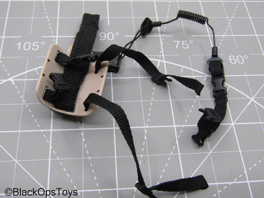 M9 Pistol w/3C Desert Camo Dropleg Holster (Hot Toys)