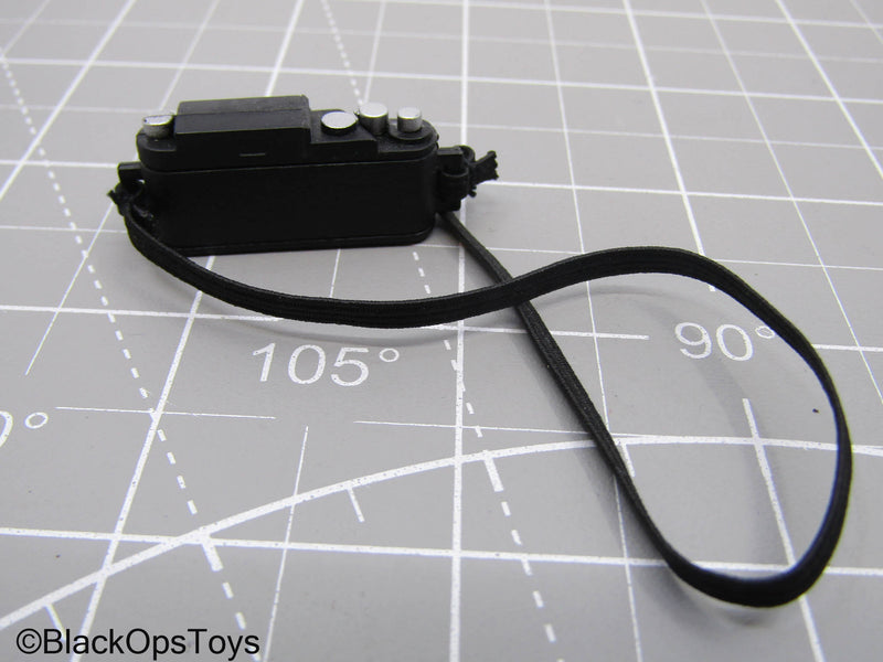 Load image into Gallery viewer, Vietnam Era War Journalist Reporter Camera Set
