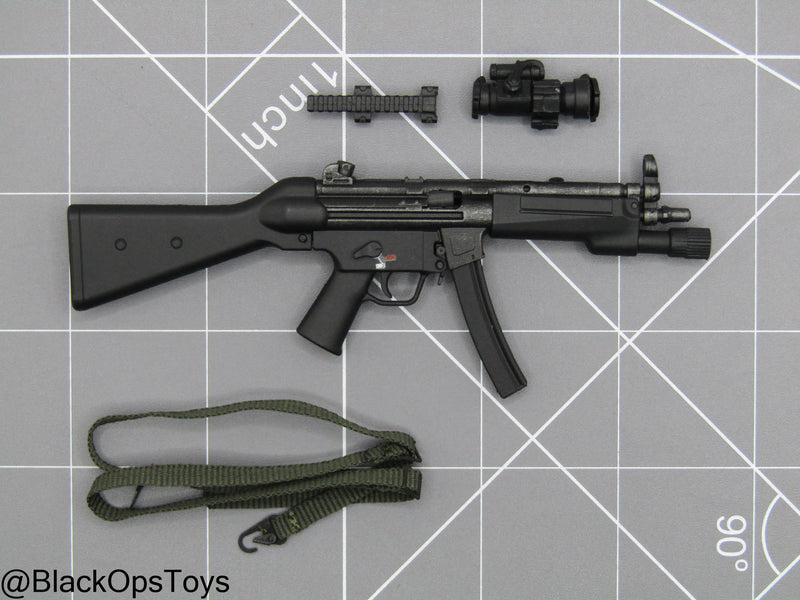 Load image into Gallery viewer, Metropolitan Police Katie - MP5 w/Attachment Set
