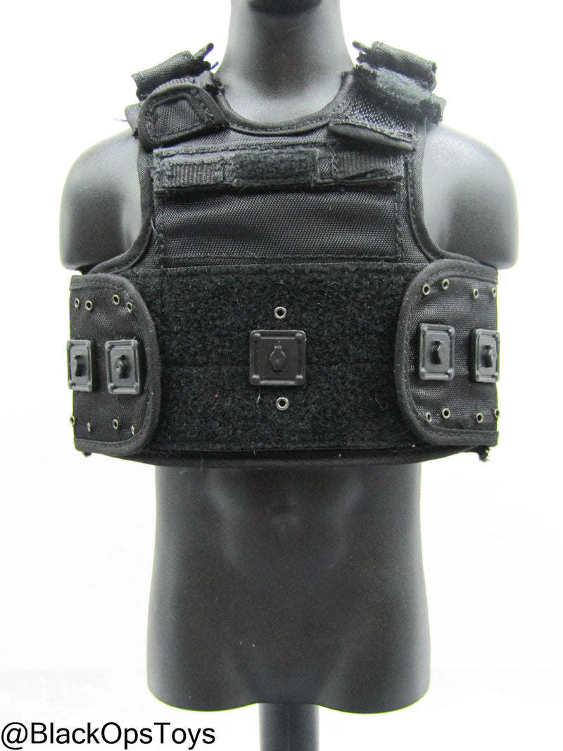 Load image into Gallery viewer, Metropolitan Police Katie - Female Plate Carrier w/Gear Set

