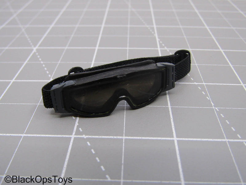 Load image into Gallery viewer, Black Tinted Lense Ballistic Goggles (AFA)
