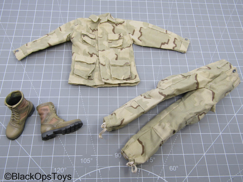 Load image into Gallery viewer, Desert Camo "Coffee Stain" BDU Set w/Foot Type Boots
