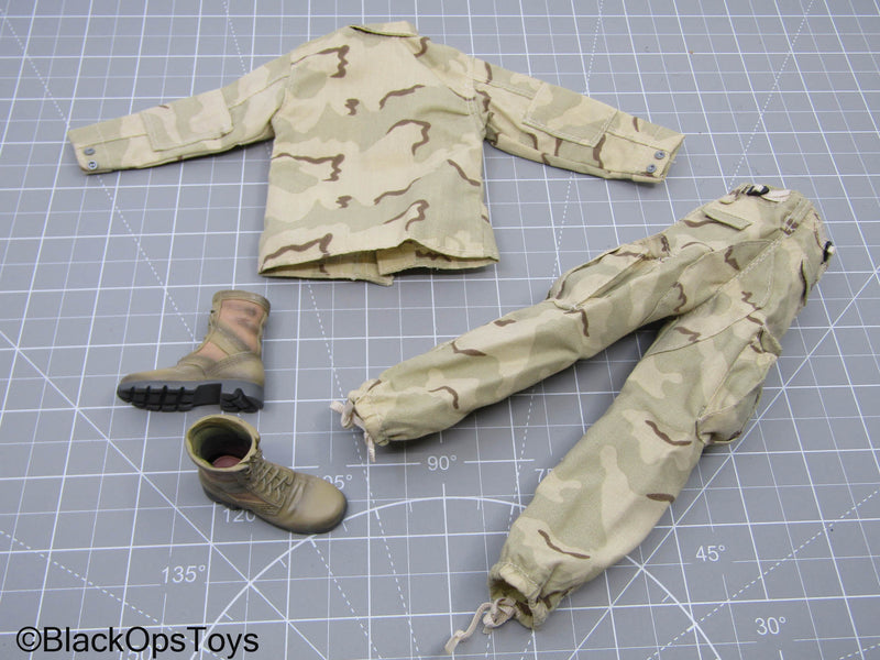 Load image into Gallery viewer, Desert Camo "Coffee Stain" BDU Set w/Foot Type Boots

