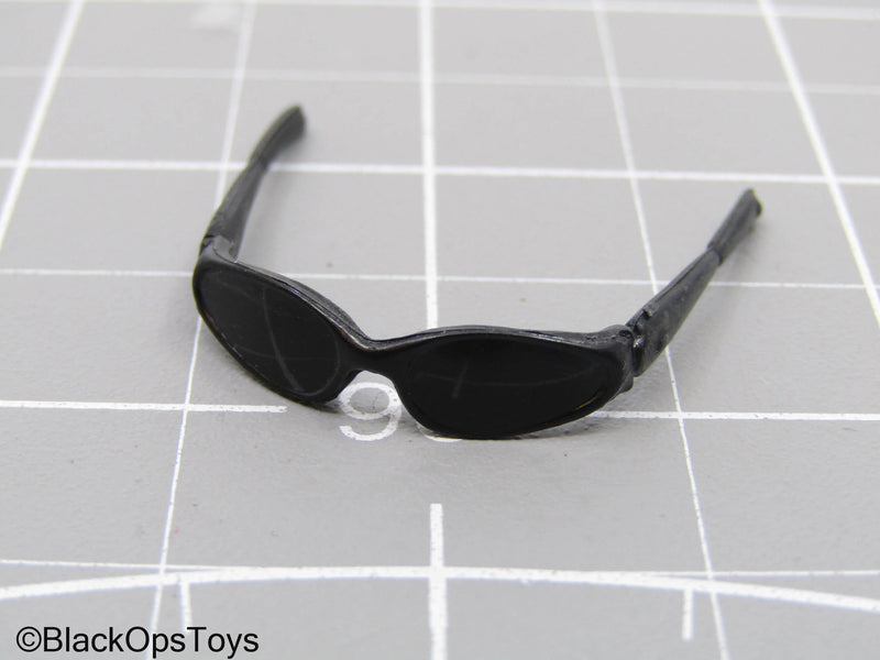 Load image into Gallery viewer, Black Sunglasses
