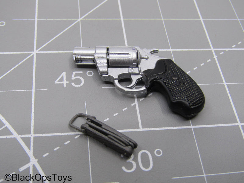 Load image into Gallery viewer, Pilot Gear Set w/38 Revolver
