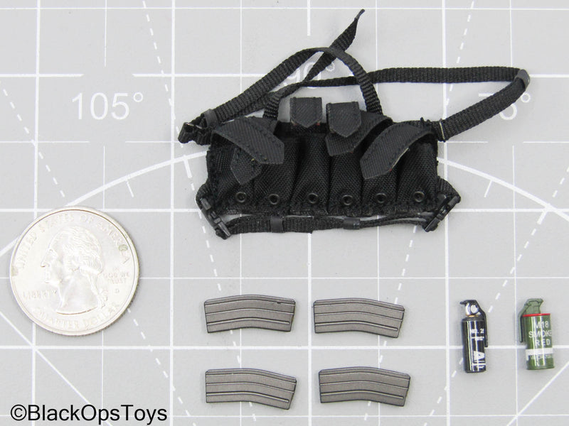 Load image into Gallery viewer, 1/12 Black Hawk Down Chest Rig w/Magazine &amp; Grenade Set
