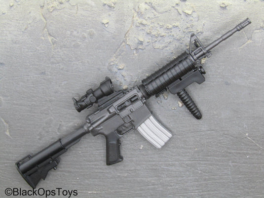 M4 Rifle w/Attachments