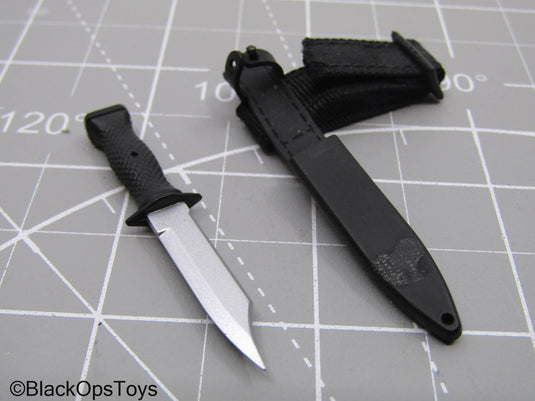 Combat Knife w/Sheath & Thigh Strap
