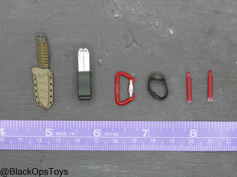 Load image into Gallery viewer, Russian Spetsnaz MVD SOBR - Combat Knife &amp; Multitool Set
