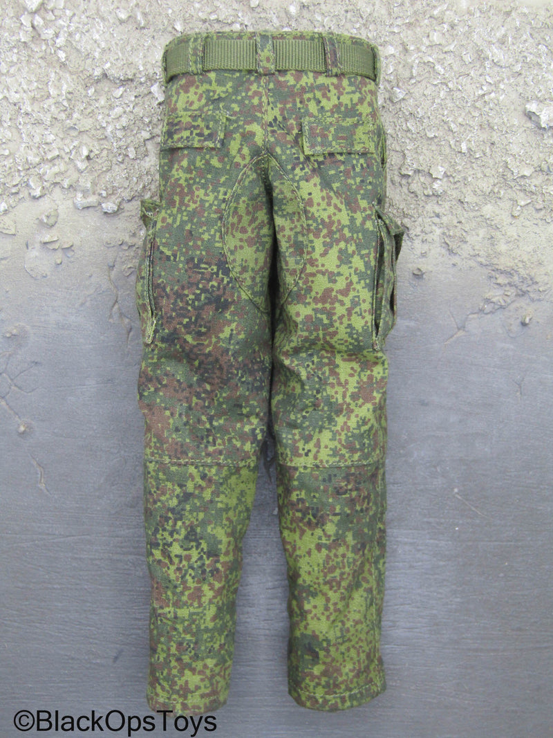 Load image into Gallery viewer, Russian Senior Rifleman - Flecktarn Camo Pants
