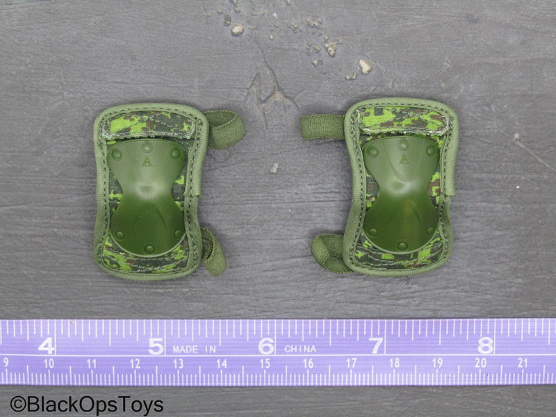 Load image into Gallery viewer, Russian Senior Rifleman - Flecktarn Camo Knee Pads
